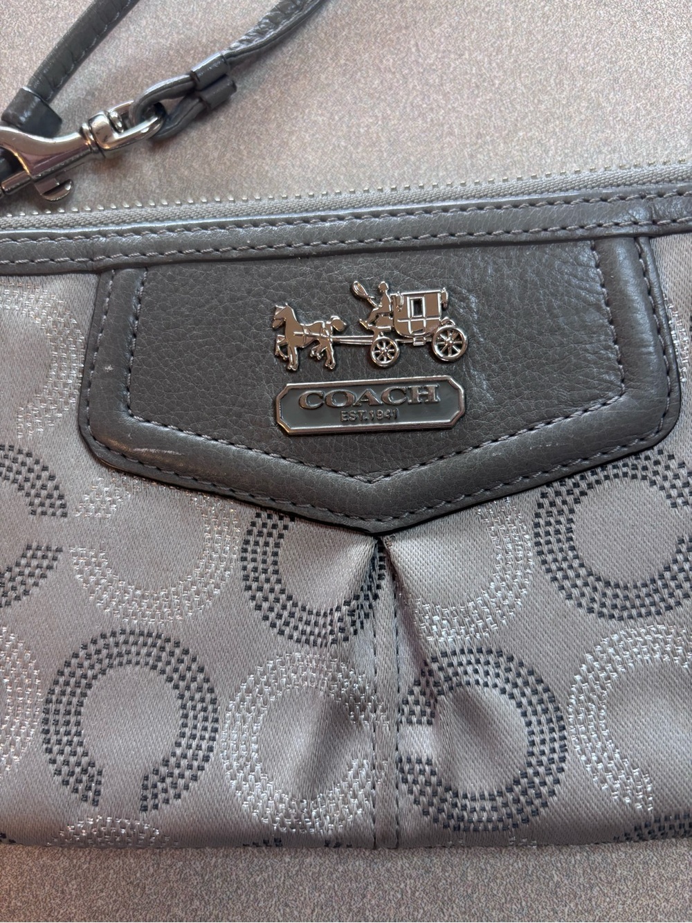 Coach Madison Gray Signature Wristlet Wallet - Picture 2 of 7